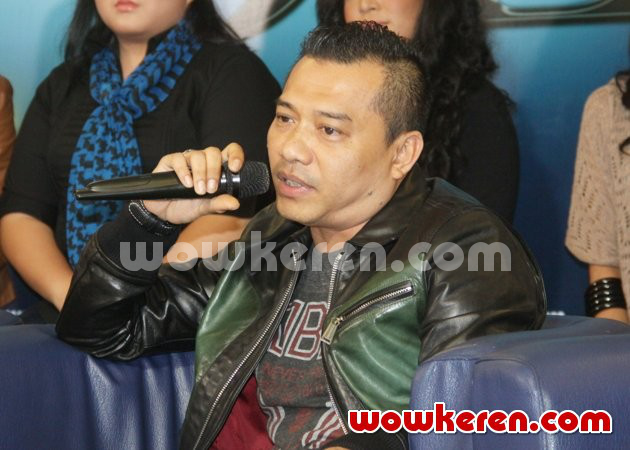 Gambar Foto Anang Hermansyah Saat Jumpa Pers Indonesian Idol 2014