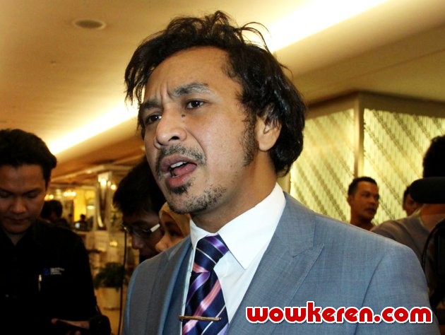 Gambar Foto Giring Ganesha Hadir di Acara 'GlamGlow Cocktail Party'