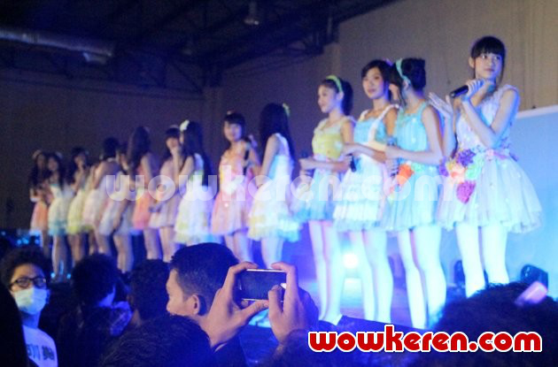 Gambar Foto Acara 'Musim Panas Handshake Festival' JKT48