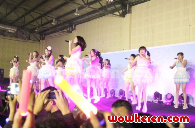 Gambar Foto Acara 'Musim Panas Handshake Festival' JKT48