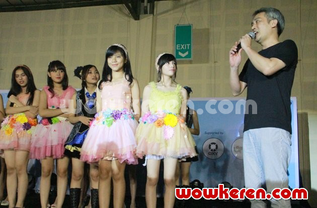 Gambar Foto Acara 'Musim Panas Handshake Festival' JKT48