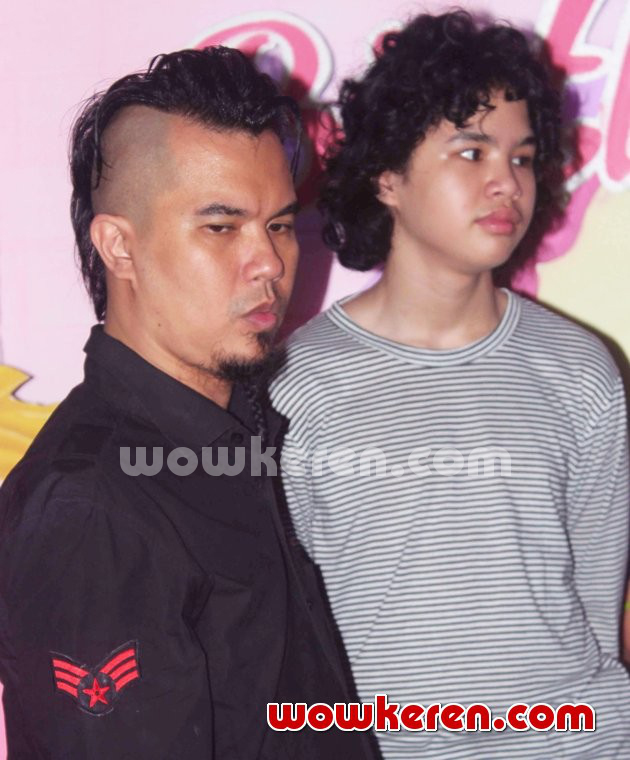 Gambar Foto Ahmad Dhani dan Dul Jaelani di Pesta Ulang Tahun Safeea