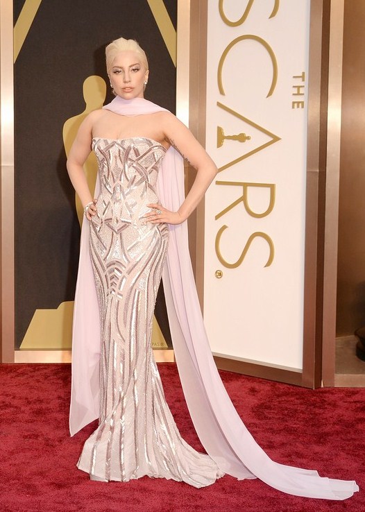 Gambar Foto Lady GaGa di Red Carpet Oscar 2014