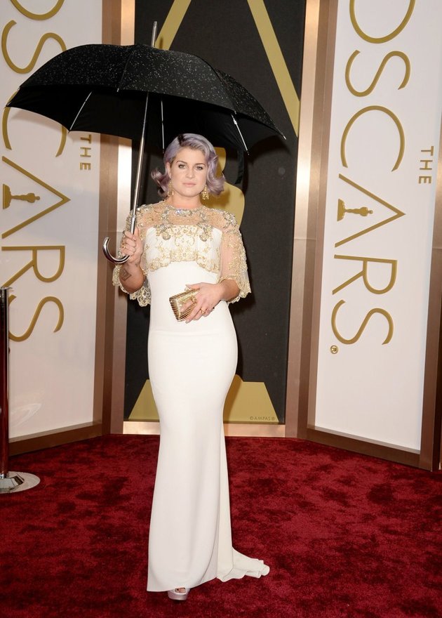 Gambar Foto Kelly Osbourne di Red Carpet Oscar 2014