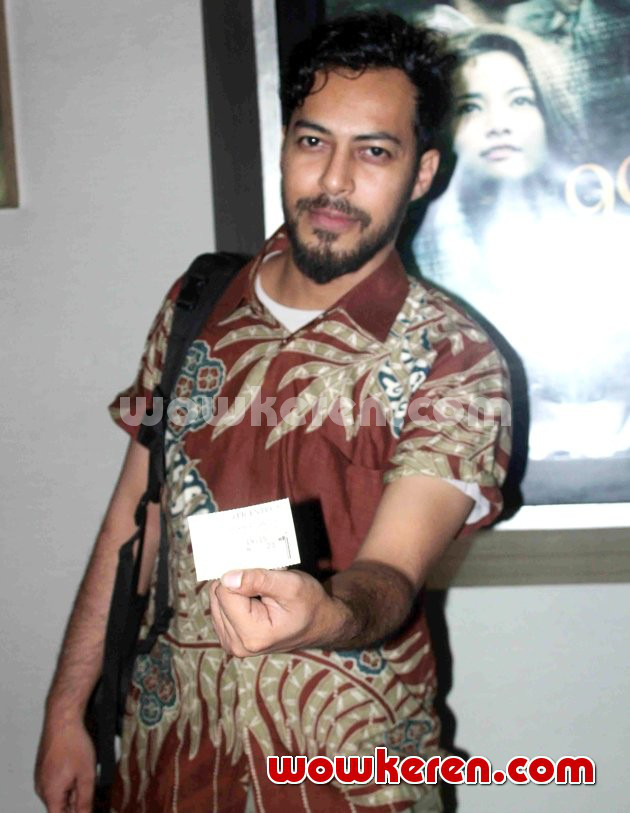 Gambar Foto Alex Abad di Jumpa Pers Film '99 Cahaya di Langit Eropa Part 2'