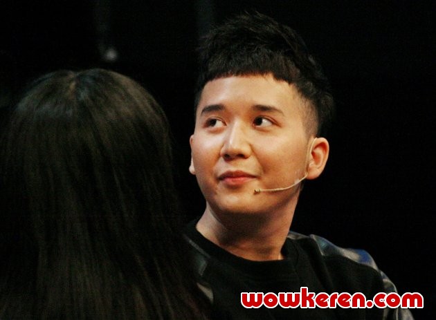 Gambar Foto Rangga Moela SM*SH di Acara 'Slide Show'