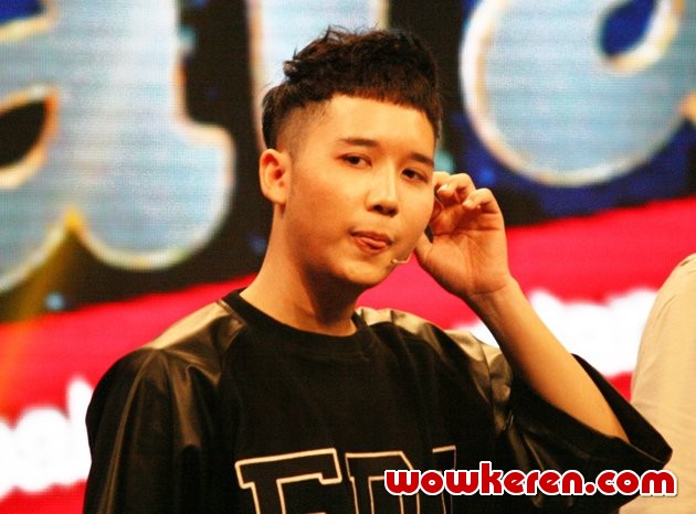 Gambar Foto Rangga Moela SM*SH di Acara 'Slide Show'