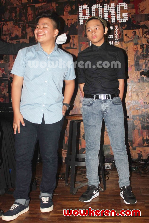 Gambar Foto Aldi dan Kiki CJR di Acara 'Charity for Kelud'