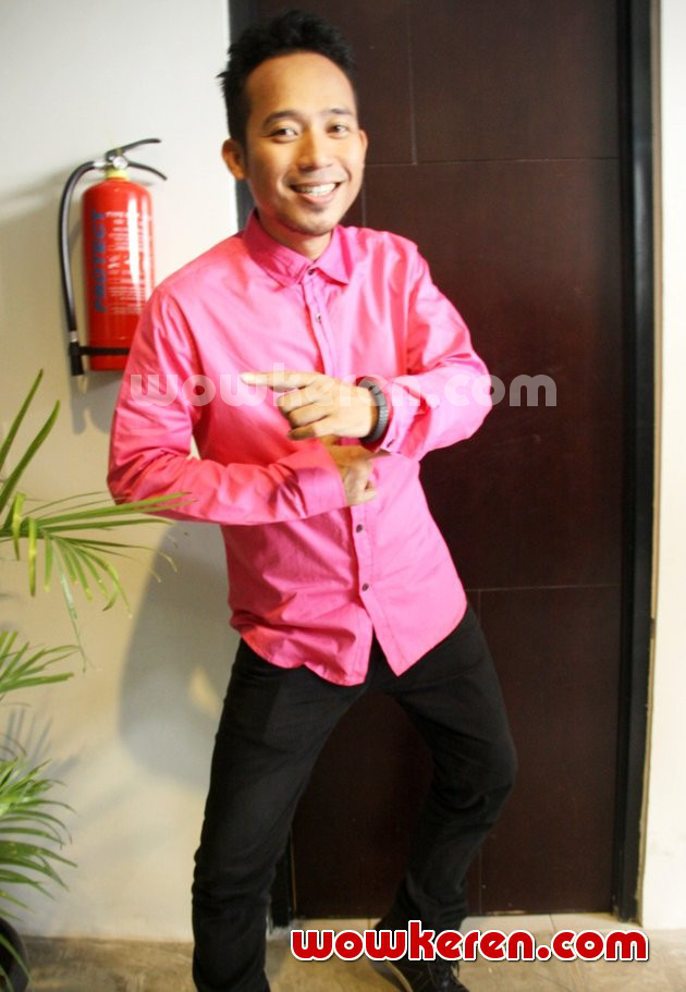 Gambar Foto Denny Cagur di Acara 'Slide Show'