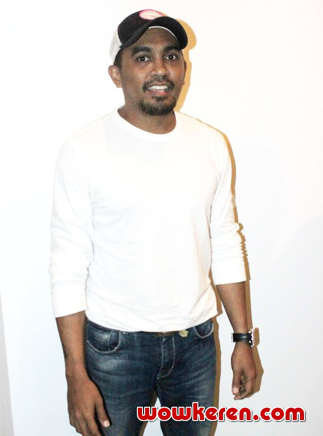 Gambar Foto Glenn Fredly Hadir di Konser 'An Evening to Share + Care with Slank'