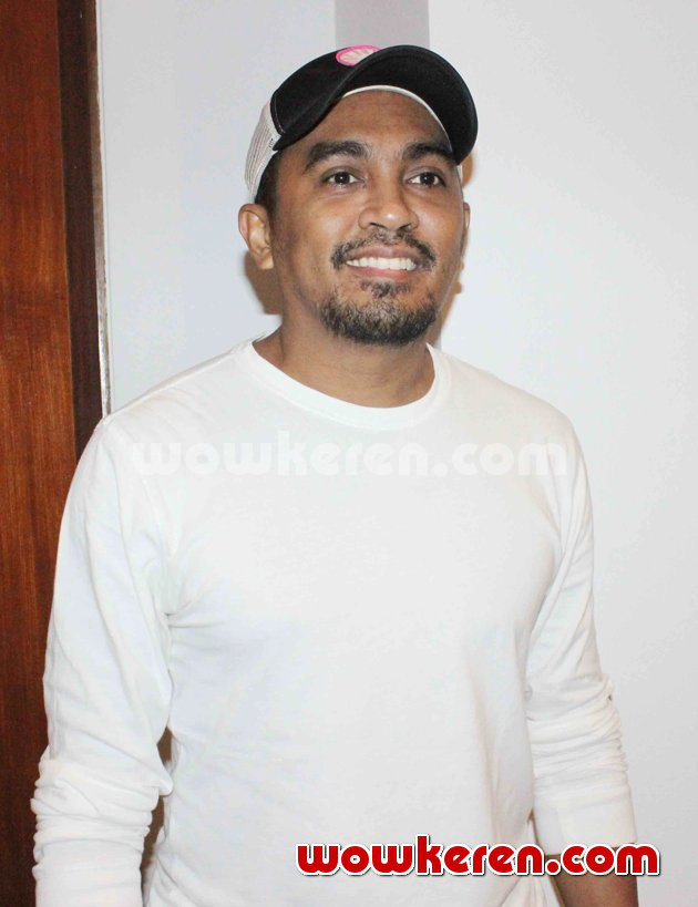 Gambar Foto Glenn Fredly Hadir di Konser 'An Evening to Share + Care with Slank'