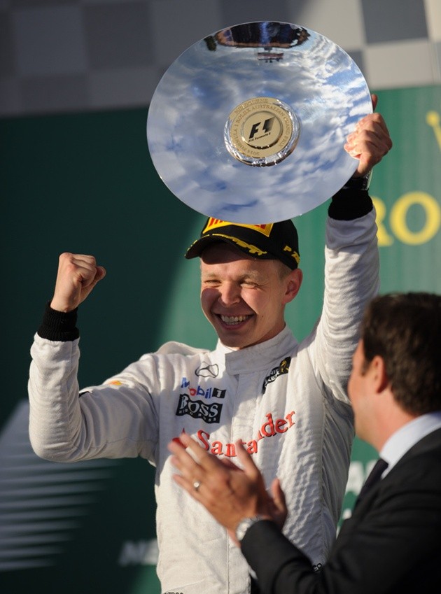 Gambar Foto Kevin Magnussen Rayakan Kemenangan di Grand Prix F1 Australia