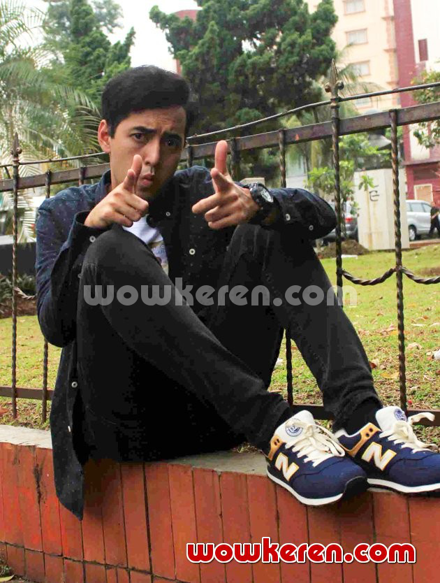 Gambar Foto Kemal Palevi di Jumpa Pers Film 'Jomblo Keep Smile'