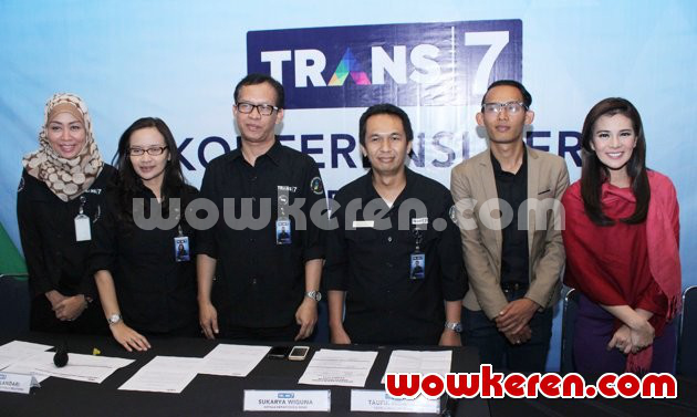 Gambar Foto Jumpa Pers Program 'Gosip Politik' Trans7