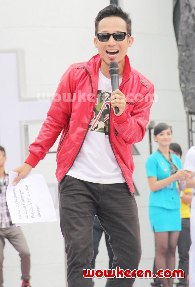 Gambar Foto Denny Cagur Menjadi Host Ulang Tahun 'Dahsyat' yang ke-6