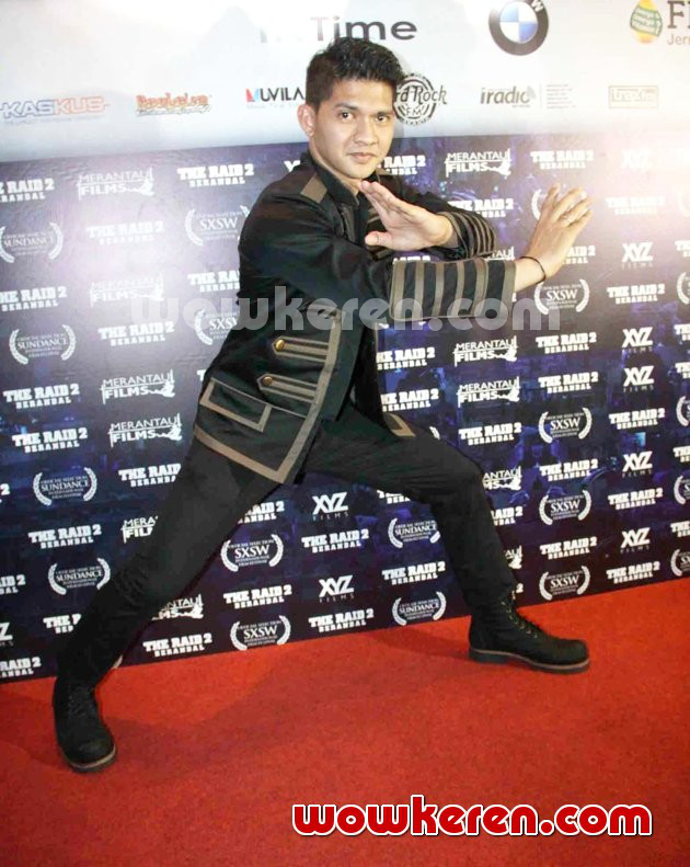 Gambar Foto Iko Uwais di Premiere Film 'The Raid 2: Berandal'