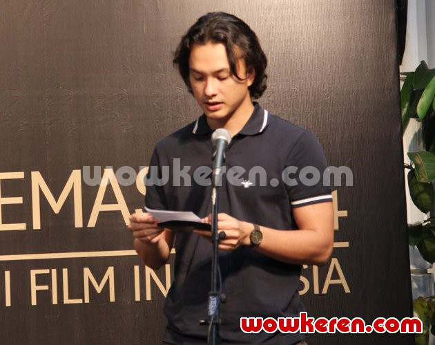 Gambar Foto Nicholas Saputra di Acara Akademi Film Indonesia 2014