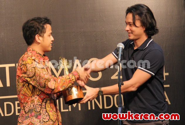 Gambar Foto Nicholas Saputra di Acara Akademi Film Indonesia 2014
