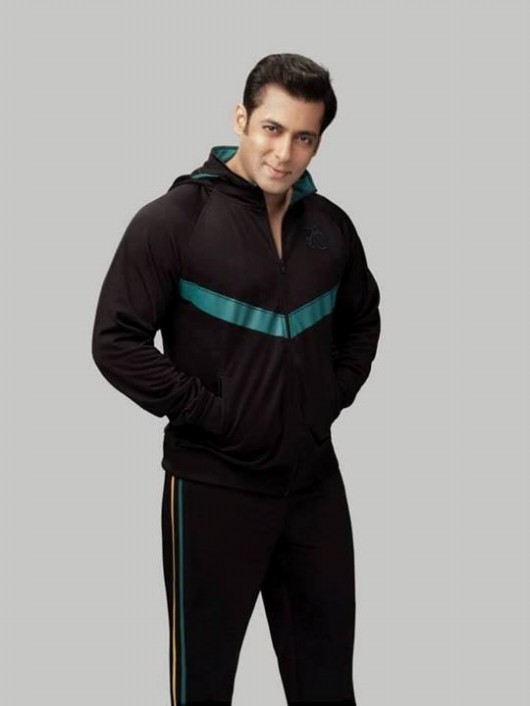 Gambar Foto Salman Khan Pamerkan Koleksi Busana Pria Splash Fashion A/W 2013-2014