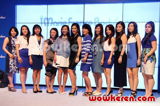 Gambar Foto Dian Sastro di Acara 'Marie France Bodyline'