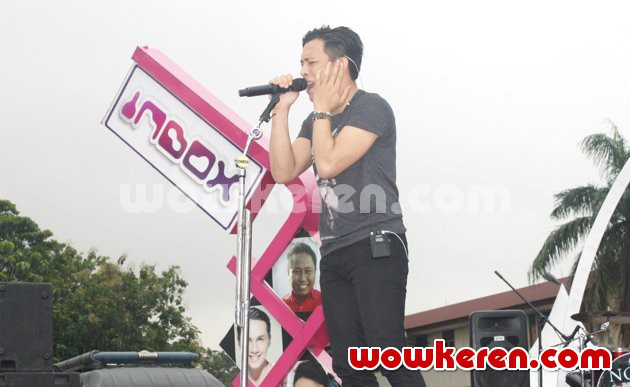 Gambar Foto NOAH Tampil di Acara 'Inbox'