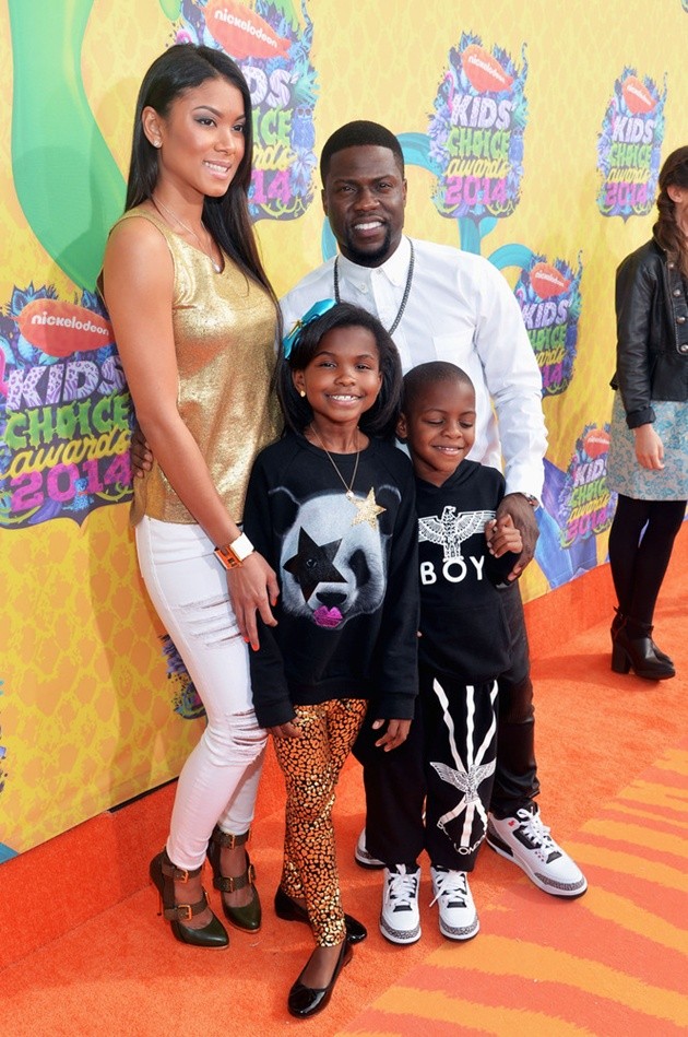Gambar Foto Kevin Hart dan Keluarga di Orange Carpet Kids' Choice Awards 2014