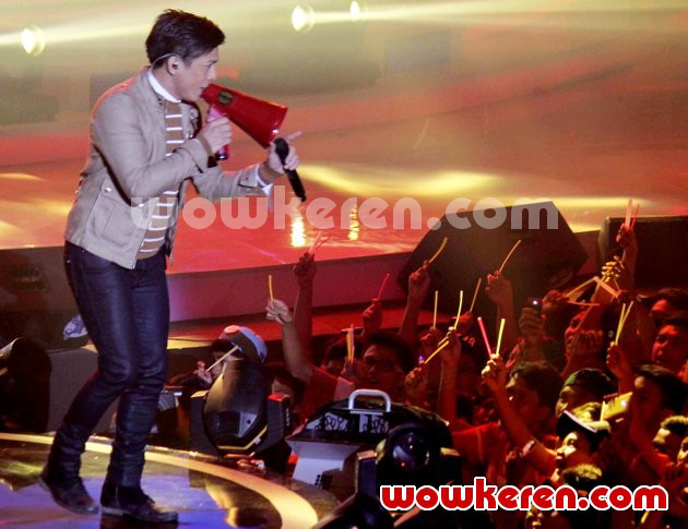 Gambar Foto NOAH Tampil di Panggung 'Gala XXI ANTV'