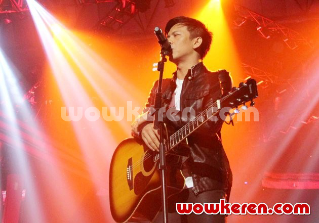 Gambar Foto NOAH Tampil di Panggung 'Gala XXI ANTV'