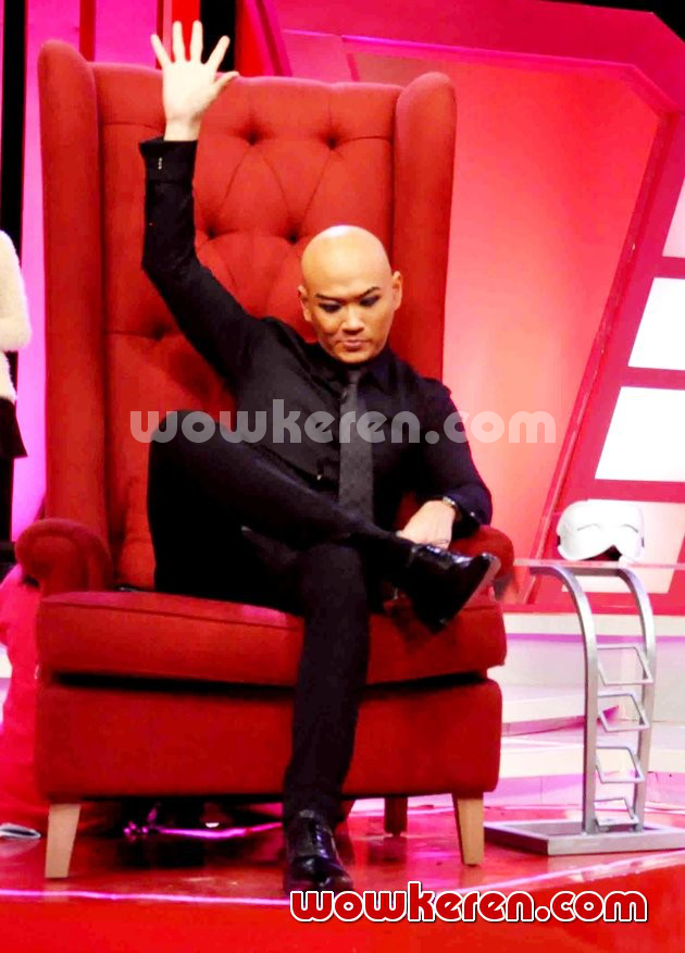 Gambar Foto Deddy Corbuzier Hadir di Acara '100% Cucok'