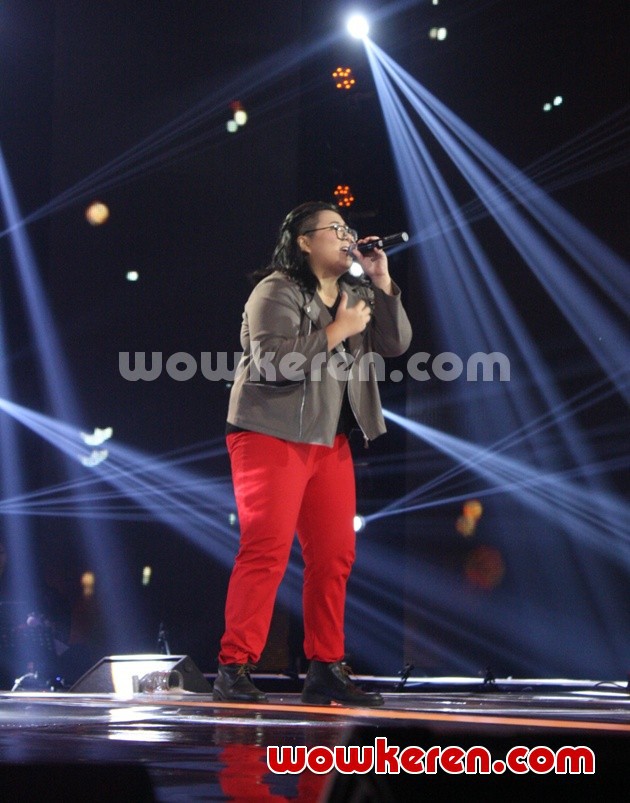 Gambar Foto Penampilan Yuka Tamada di Spektakuler Show Indonesian Idol 2014