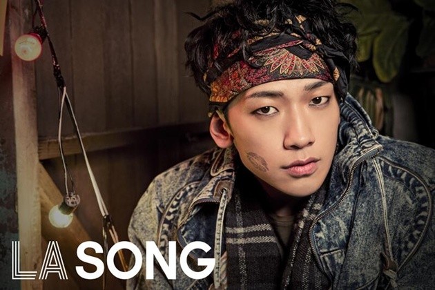 Gambar Foto Rain Photoshoot 'LA Song'