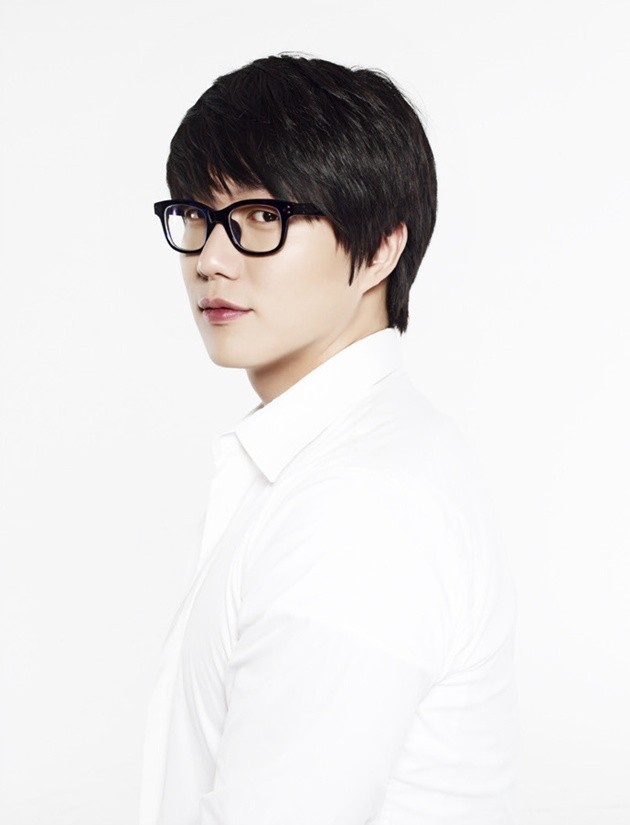 Gambar Foto Sung Si Kyung Photoshoot