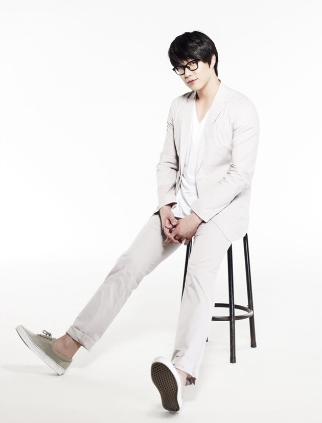 Gambar Foto Sung Si Kyung Photoshoot