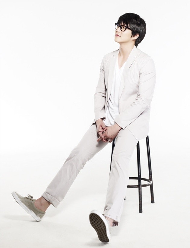 Gambar Foto Sung Si Kyung Photoshoot