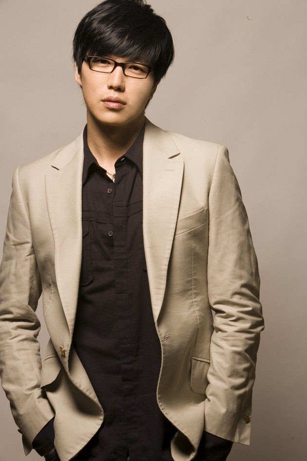 Gambar Foto Sung Si Kyung Photoshoot