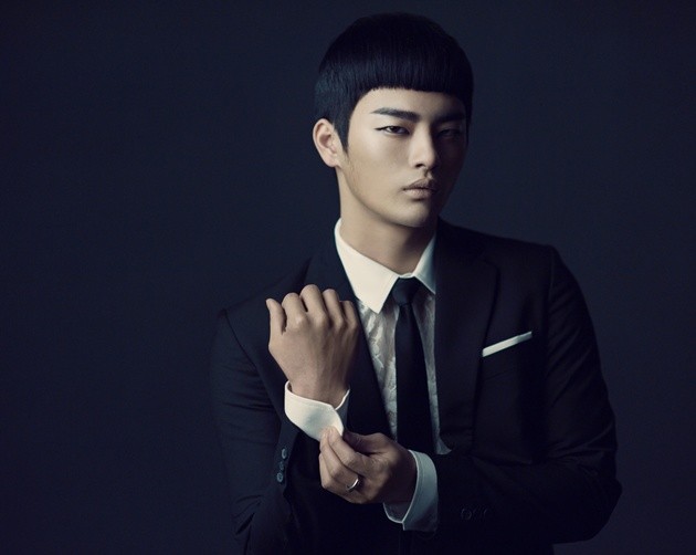 Gambar Foto Seo In Guk di Promo Album 'Broken'