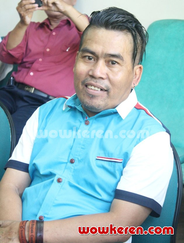 Gambar Foto Sidang Cerai Perdana Bopak Castello