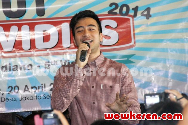 Gambar Foto Vidi Aldiano di Perayaan HUT Vidies yang ke-5