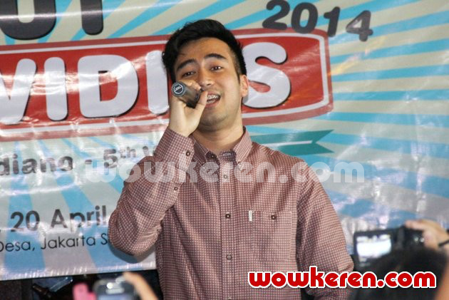 Gambar Foto Vidi Aldiano di Perayaan HUT Vidies yang ke-5