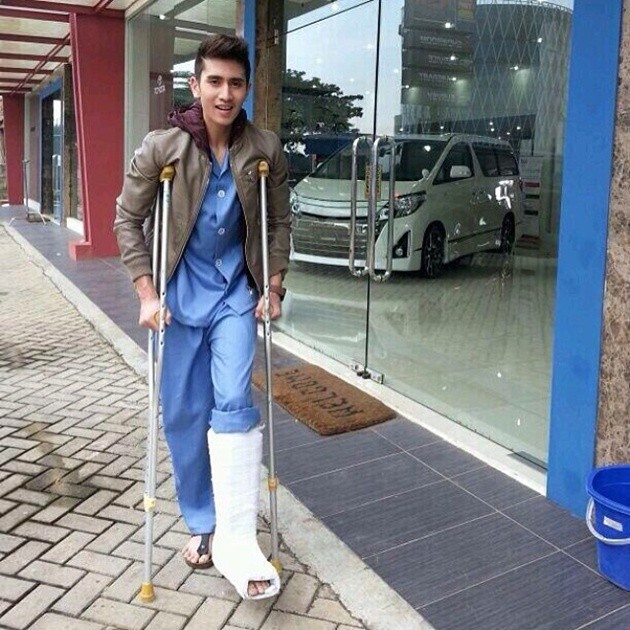Gambar Foto Verrell Bramasta Merasa Aneh Dibanding-bandingkan dengan Al Ghazali