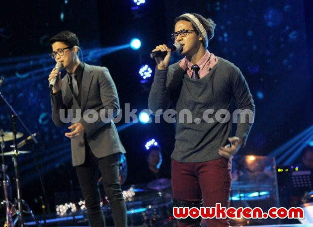 Gambar Foto Yovie & Nuno Saat Tampil di Spektakuler Show Indonesian Idol 2014
