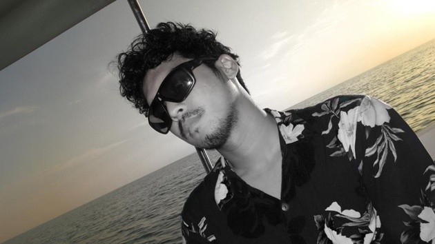 Gambar Foto Mario Irwinsyah Berprofesi Sebagai Aktor, Presenter Sekaligus Musisi
