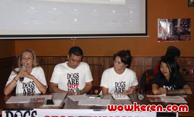 Gambar Foto Kampanye Stop Konsumsi Daging Anjing