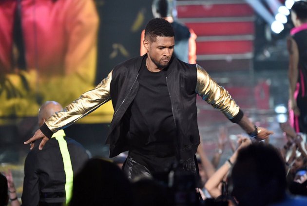 Gambar Foto Usher Menari dengan Iringan Lagu 'Love Never Felt So Good' Michael Jackson