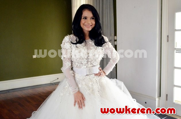 Gambar Foto Rossa Saat Syuting Video Klip 'Hijrah Cinta'