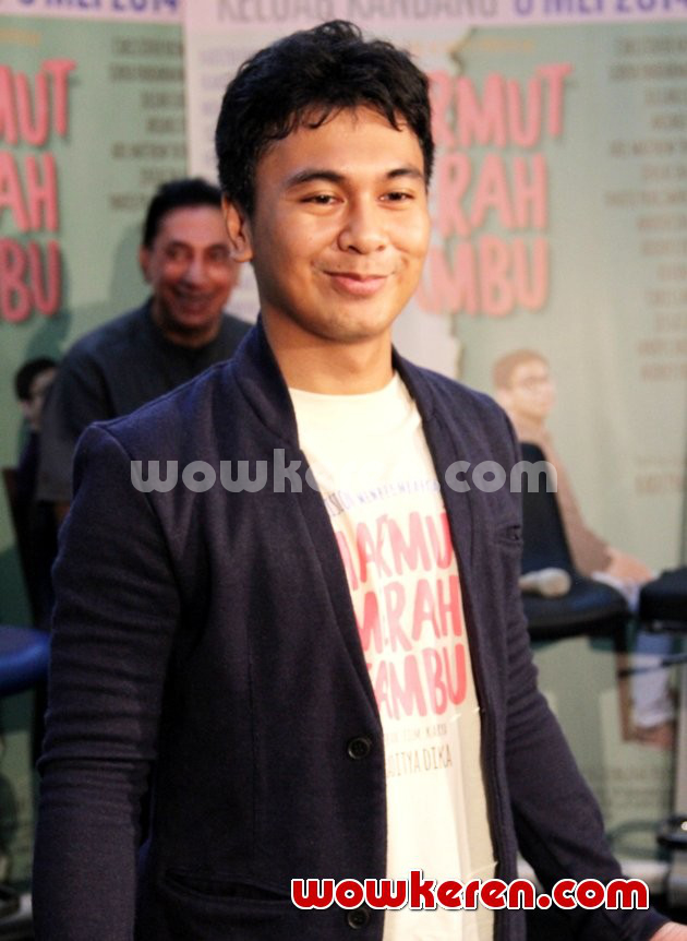 Gambar Foto Raditya Dika di Premiere Film 'Marmut Merah Jambu'