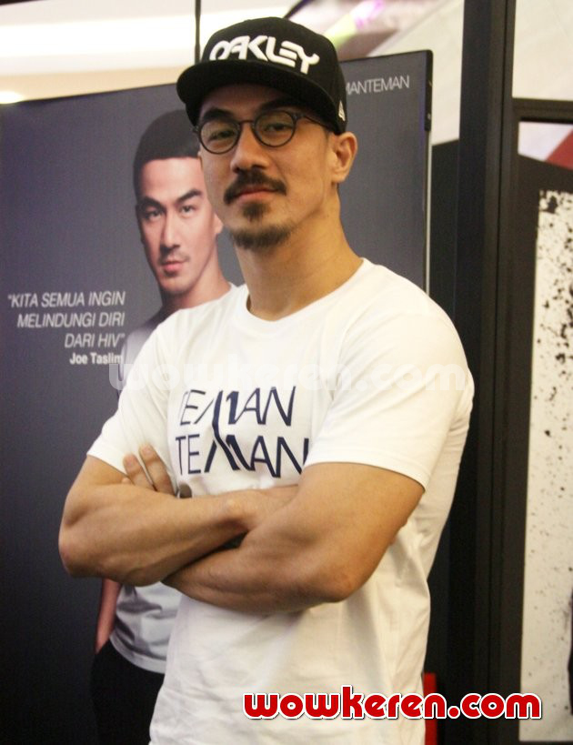 Gambar Foto Joe Taslim Saat Ditemui di Senayan City, Jakarta