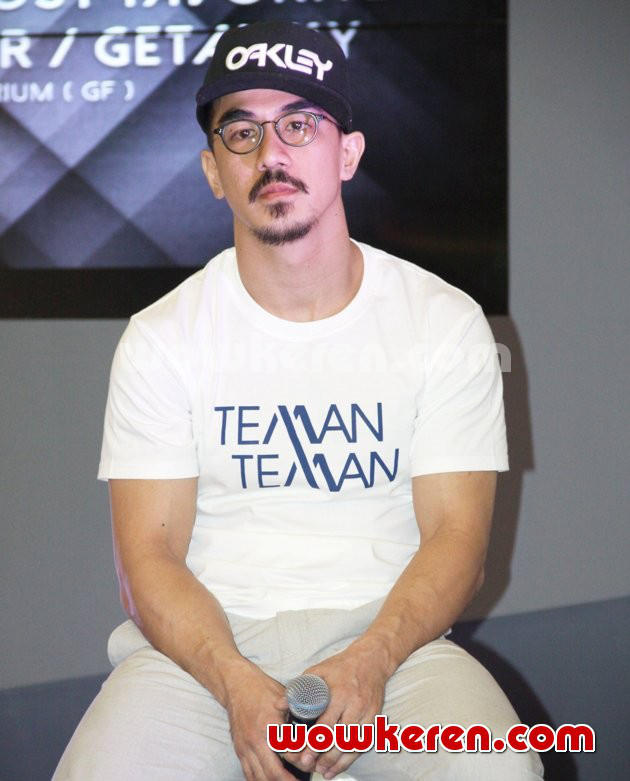 Gambar Foto Joe Taslim Saat Ditemui di Senayan City, Jakarta