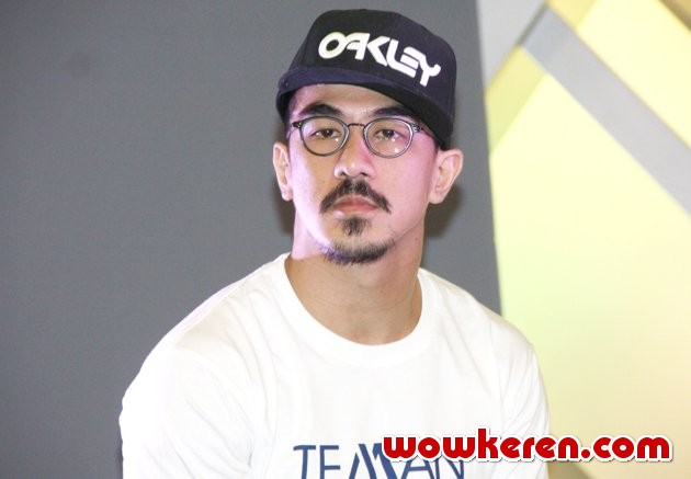 Gambar Foto Joe Taslim Saat Ditemui di Senayan City, Jakarta