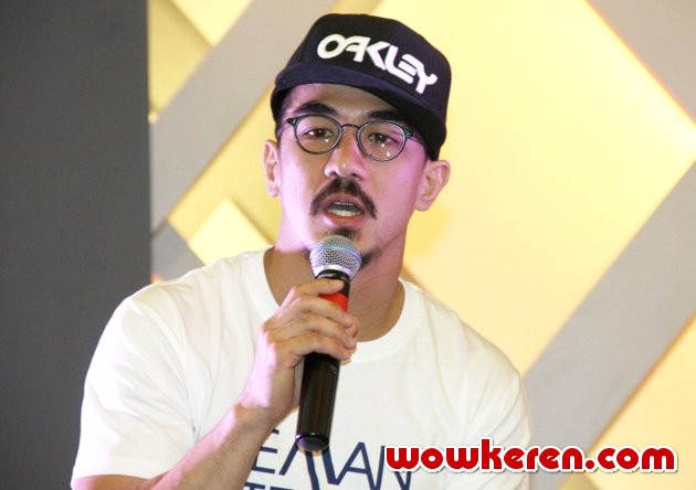 Gambar Foto Joe Taslim Saat Ditemui di Senayan City, Jakarta